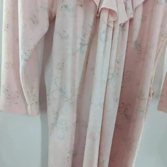 Shadow Line VTG Women's Light Pink Floral Size XS Long Sleeve Long Nightgown - Picture 2 of 8